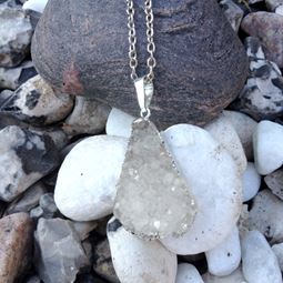 Halsband - Pendant Druzy White/Gray Agate